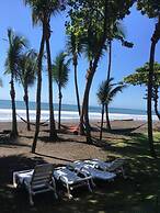 Ola Bonita BeachFront Apart Hotel