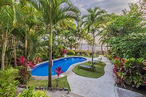 Ola Bonita BeachFront Apart Hotel