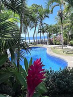 Ola Bonita BeachFront Apart Hotel