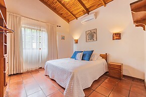 Ola Bonita BeachFront Apart Hotel