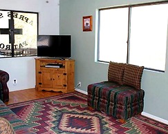 Moonridge Den- One Bedroom