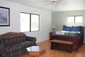 Moonridge Den- One Bedroom