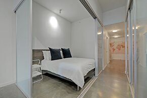 Noel Suites-Gastown