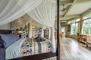 Tirta Asri Ubud Villa