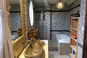 Tirta Asri Ubud Villa