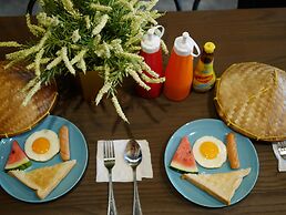 Ray Coffee Bar & Hostel - Adults Only