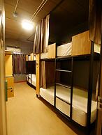 Ray Coffee Bar & Hostel - Adults Only
