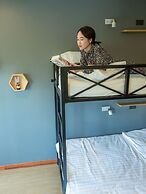 Ray Coffee Bar & Hostel - Adults Only