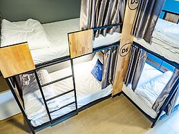 Ray Coffee Bar & Hostel - Adults Only
