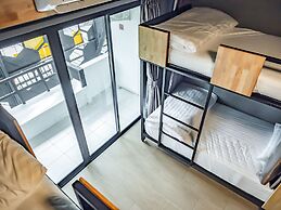 Ray Coffee Bar & Hostel - Adults Only