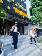 Ray Coffee Bar & Hostel - Adults Only