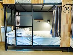 Ray Coffee Bar & Hostel - Adults Only