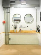 Ray Coffee Bar & Hostel - Adults Only