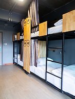 Ray Coffee Bar & Hostel - Adults Only
