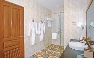 Sunset Palace View Suites