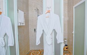 Sunset Palace View Suites