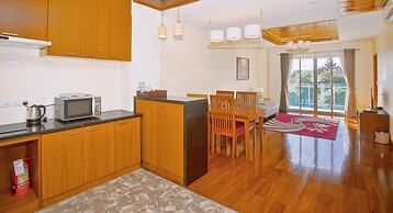 Sunset Palace View Suites