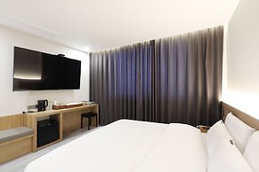 Brown-dot Hotel Paju Heyri