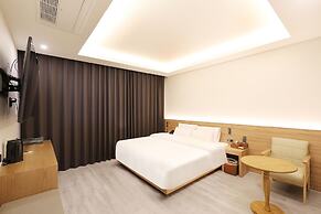 Brown-dot Hotel Paju Heyri