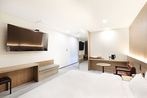 Brown-dot Hotel Paju Heyri