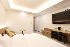 Brown-dot Hotel Paju Heyri