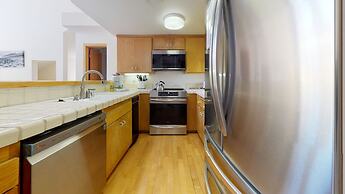 Snowcreek #880 3 Bedroom Condo by RedAwning