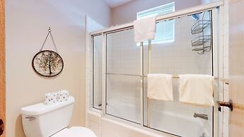 Snowcreek #880 3 Bedroom Condo by RedAwning