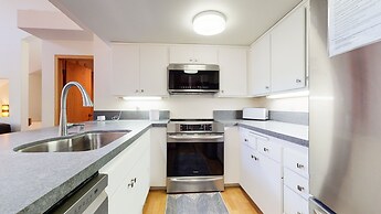 Snowcreek #880 3 Bedroom Condo by RedAwning