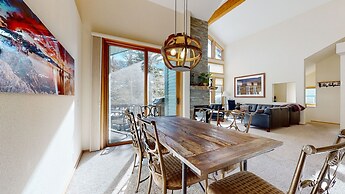 Snowcreek #880 3 Bedroom Condo by RedAwning