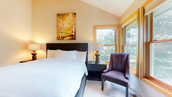 Snowcreek #880 3 Bedroom Condo by RedAwning