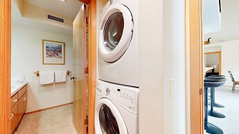 Snowcreek #880 3 Bedroom Condo by RedAwning