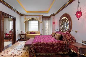 Mardan Palace