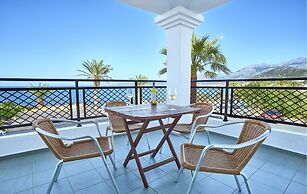 Maistrali Sea View Apartments