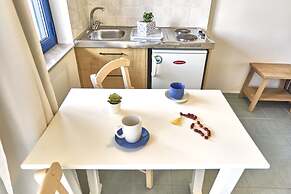 Maistrali Sea View Apartments