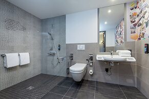 Holiday Inn - the niu, Crusoe Bremen Airport by IHG