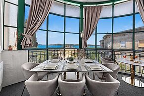 Villa Muenz Luxurious Residence