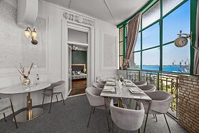 Villa Muenz Luxurious Residence