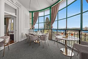 Villa Muenz Luxurious Residence