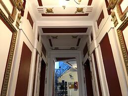 Villa Muenz Luxurious Residence