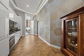 Villa Muenz Luxurious Residence