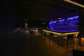 Joygate Hotel & Suites