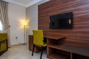 Joygate Hotel & Suites