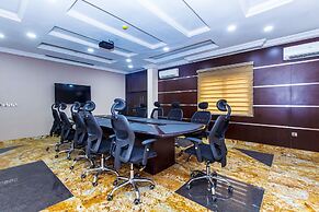 Joygate Hotel & Suites