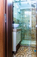 Joygate Hotel & Suites