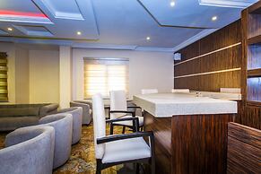 Joygate Hotel & Suites