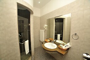 Avasta Resort