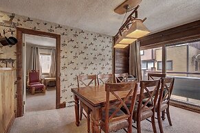 Nice Update Condo - Great Access to Superbee Lift in East Village - AN