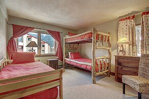 Nice Update Condo - Great Access to Superbee Lift in East Village - AN