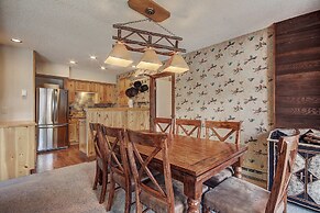 Nice Update Condo - Great Access to Superbee Lift in East Village - AN