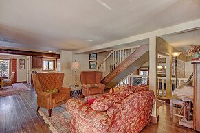 High Point Chateau 4 Bedroom Home by RedAwning